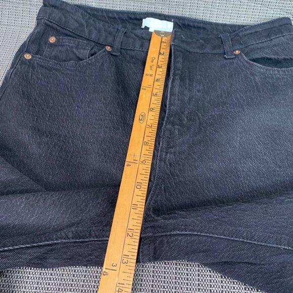 H&M Womens Size 12 Black Denim Jeans Mid Rise 5 Pocket Button & Zipper Closure - Picture 7 of 9